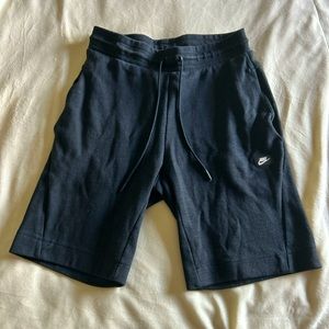 ⚠️SOLD⚠️Black Nike Shorts